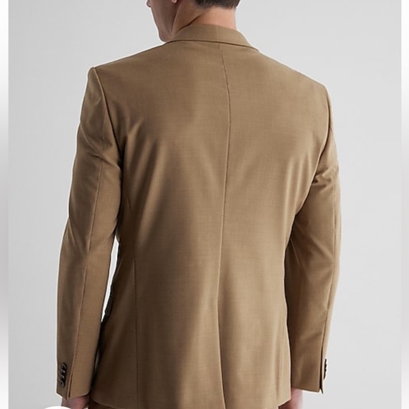 [Express] NWT Slim Tan Wool-Blend Modern Tech
Suit Jacket - Picture 4 of 8